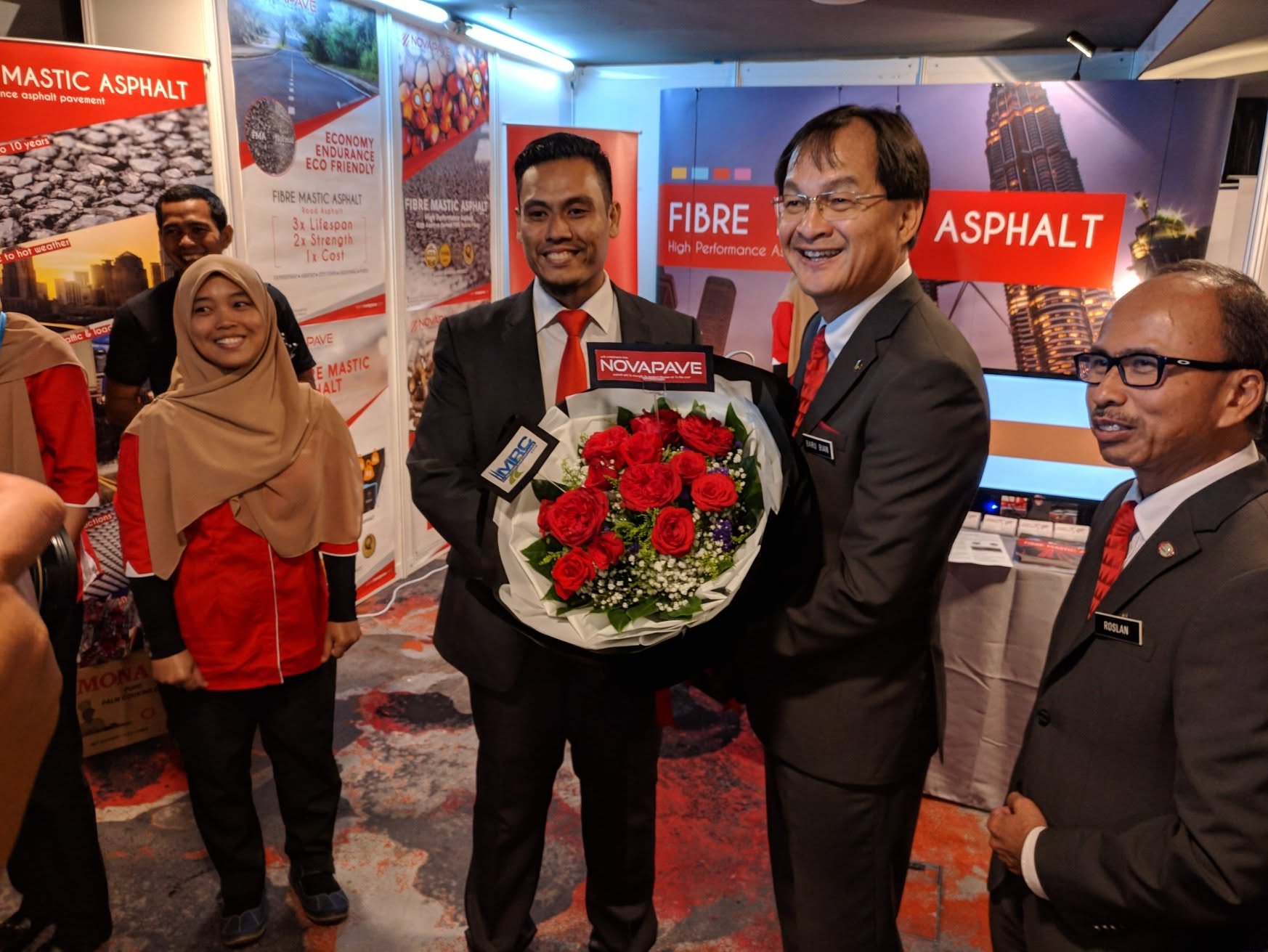 The Minister of Works at the Novapave exhibit, Malaysia Road Conference 2018